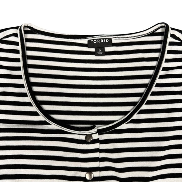 Women's TORRID Black and White Stripe Maxi Dress Pockets- Size 0/Large/12 - Picture 5 of 11